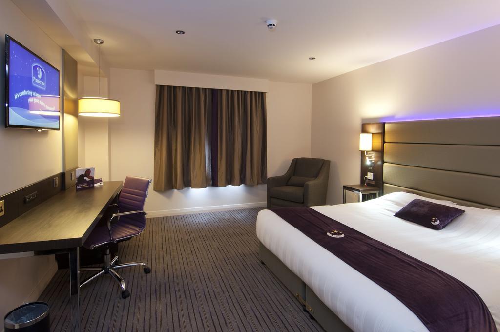 Premier Inn London Wimbledon South ห้อง รูปภาพ